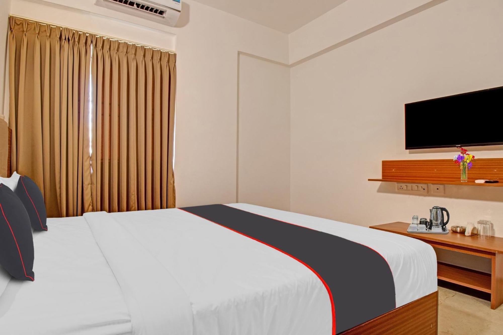 Super Collection O Petals Otium Business Hotel Bangalore Ngoại thất bức ảnh