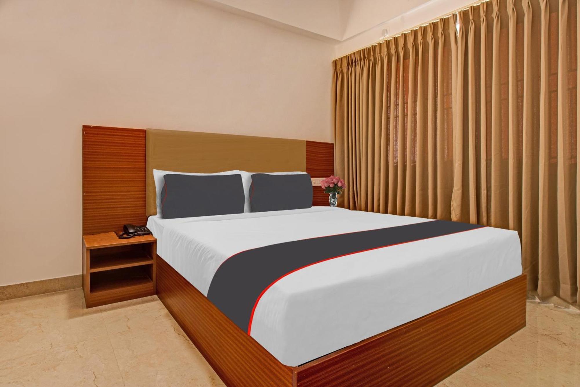Super Collection O Petals Otium Business Hotel Bangalore Ngoại thất bức ảnh